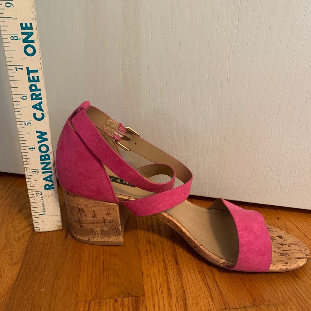 Heels - Picture 4 of 4